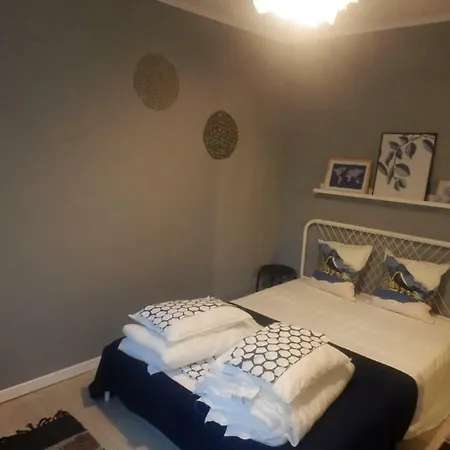 Apartament Ovidiu דירה